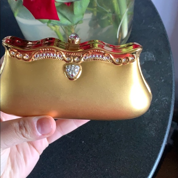 Beautiful gold beauty and the beast mini purse - Picture 2 of 4